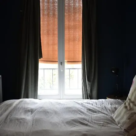 Apartment Large Quiet Parisian In Lively 11th